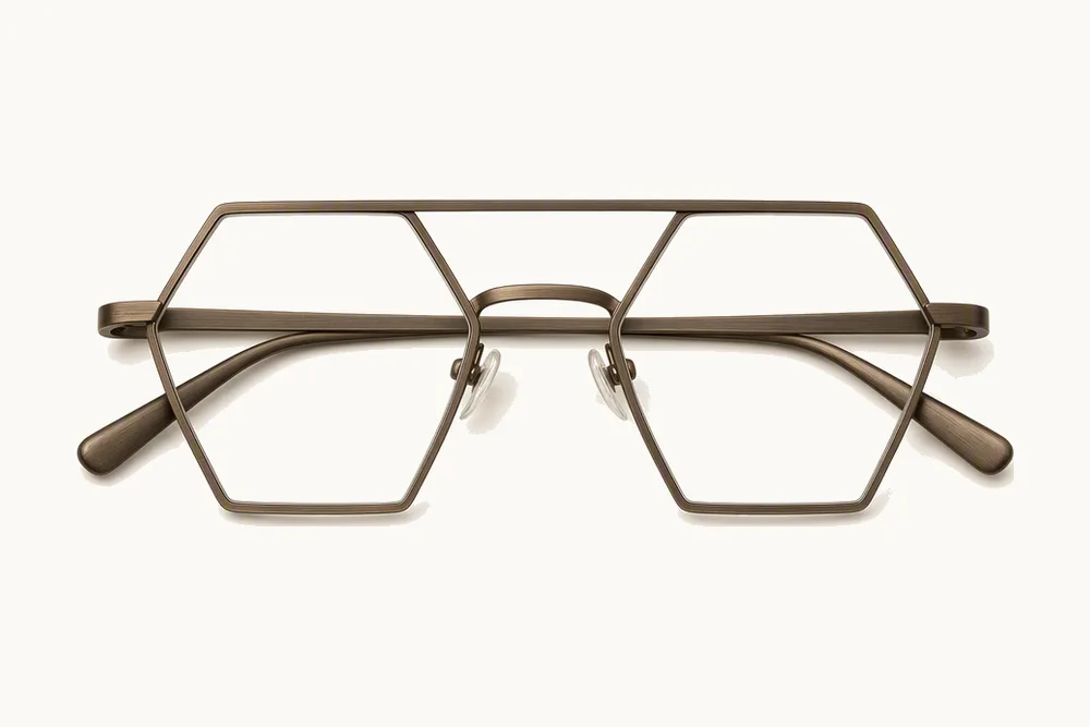 Geometric glasses frames, a flattering shape for a round face