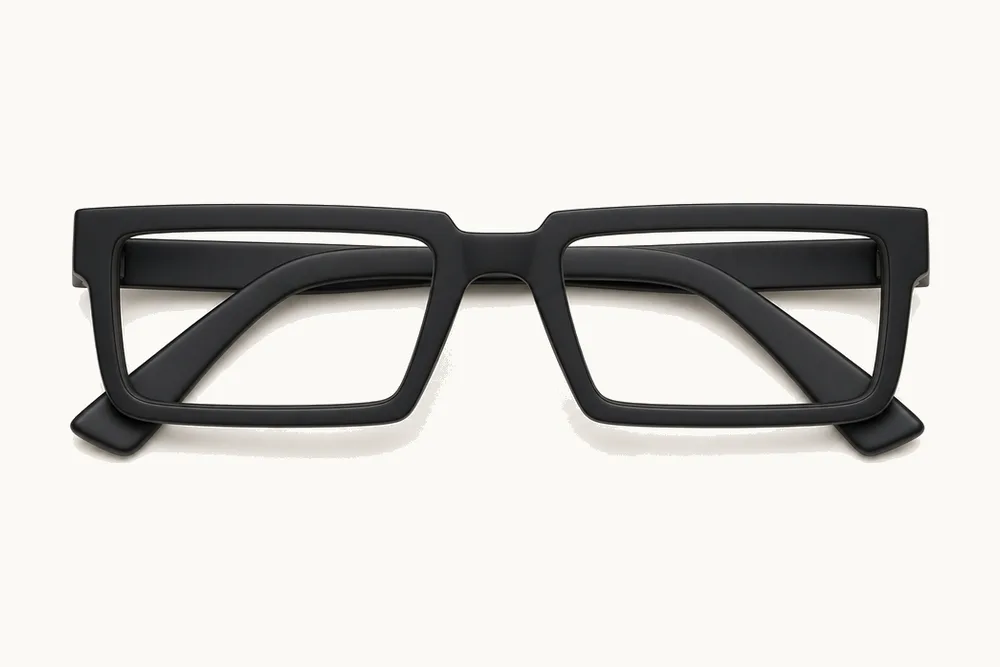 Rectangular glasses frames, a flattering shape for a round face