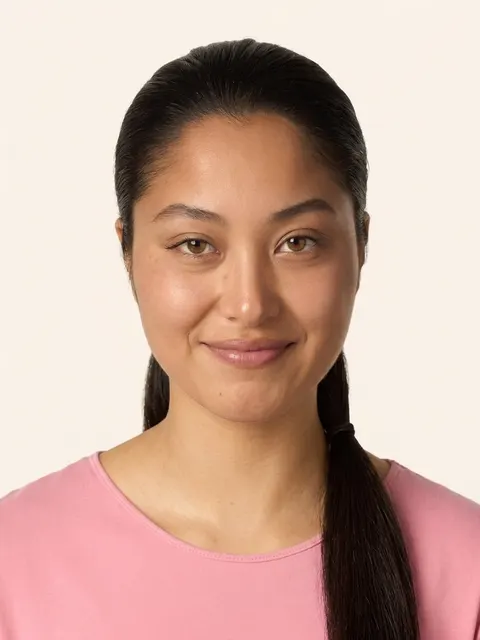 Low Ponytail example on a model
